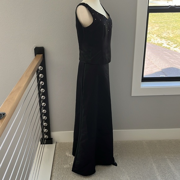 Pinky & Me 2 piece polyester black shell & skirt - Picture 7 of 12